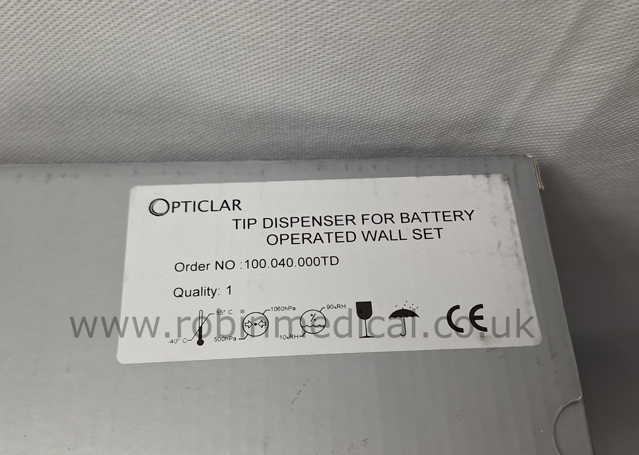 OPTICLAR Wall Mounted Tip Dispenser With 4 Tubes 100.040.000TD Box Label