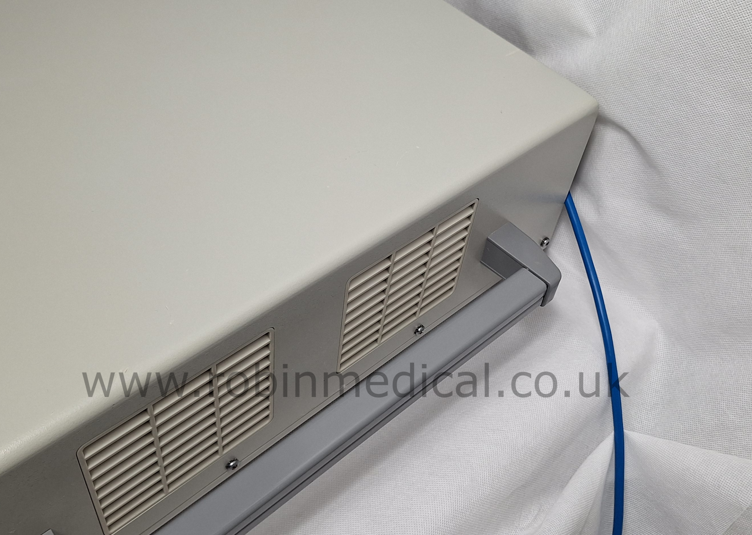 Olympus CLV-U40 Xenon Light Source 2 Left View